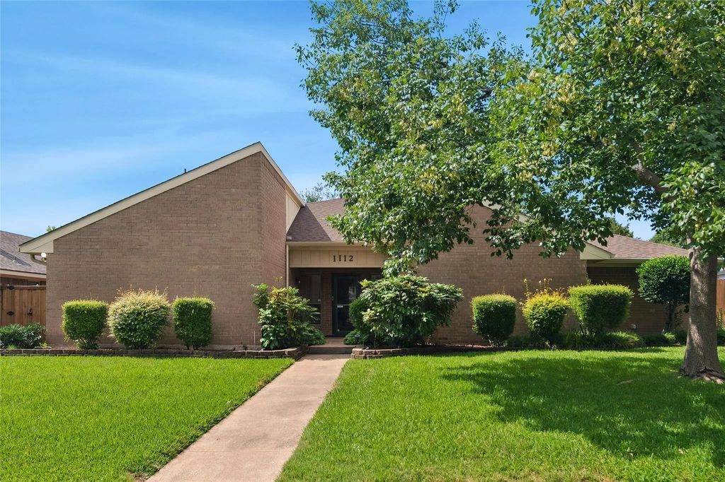 1112 Horizon Trail, Richardson