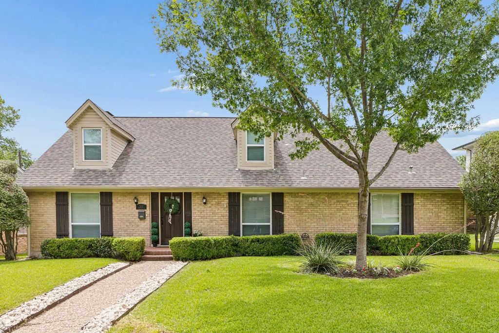 7012 Wakefield Street, Dallas