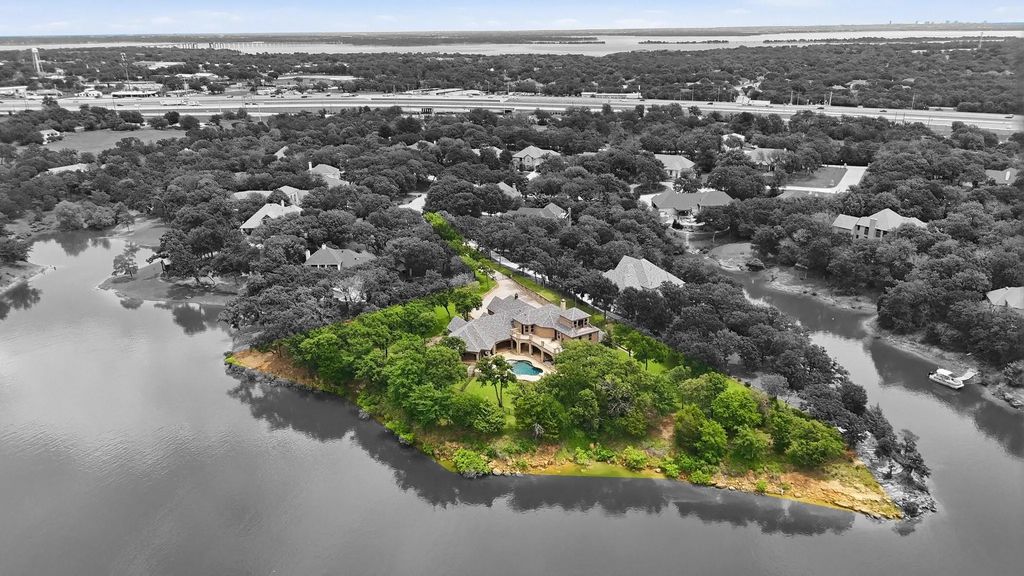 7 Hillview Court, Hickory Creek