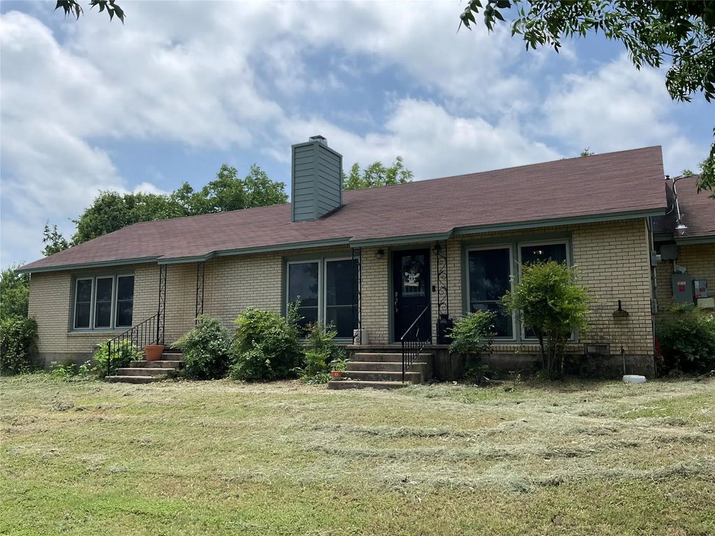 508 N 1st Street, Cranfills Gap
