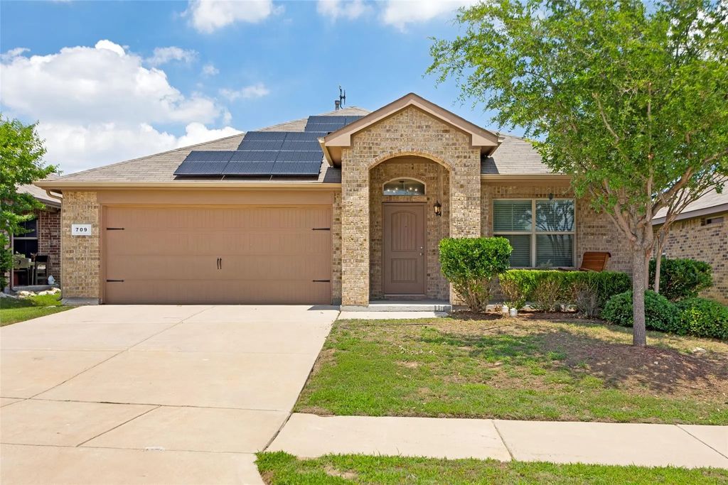 709 Wylie Street, Crowley
