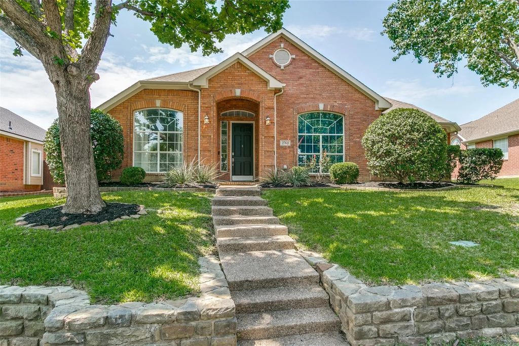 2768 Club Ridge Drive, Lewisville
