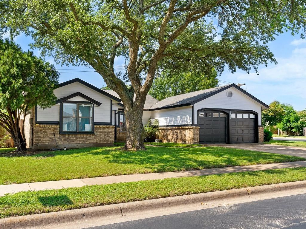 5900 Birchill Road, Watauga