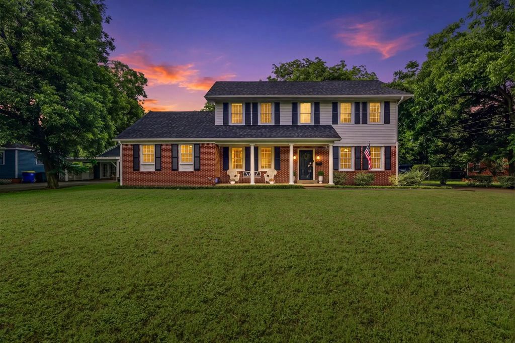 1110 E Park Drive, Hillsboro