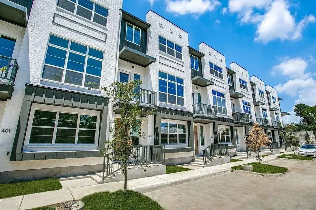 13325 Bee Street 403, Farmers Branch