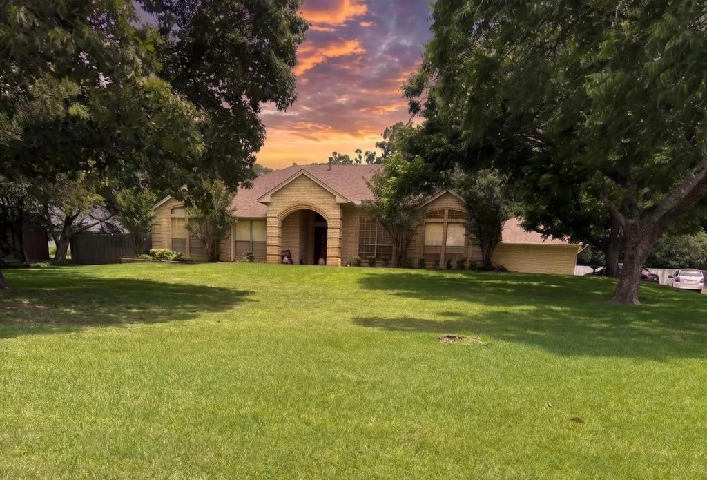 1618 Westminster Trail, Keller