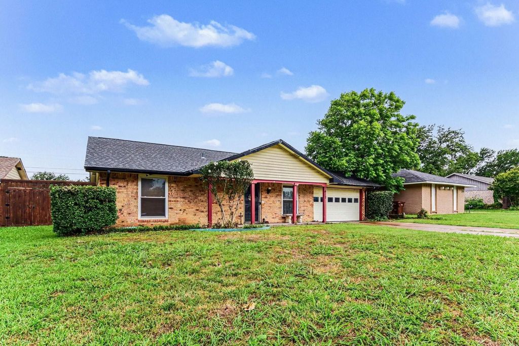 1412 E Park Boulevard, Plano