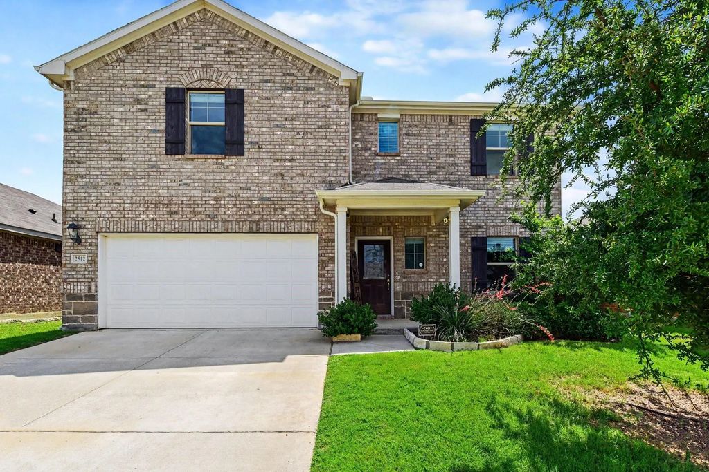 2512 Real Quiet Drive, Forney