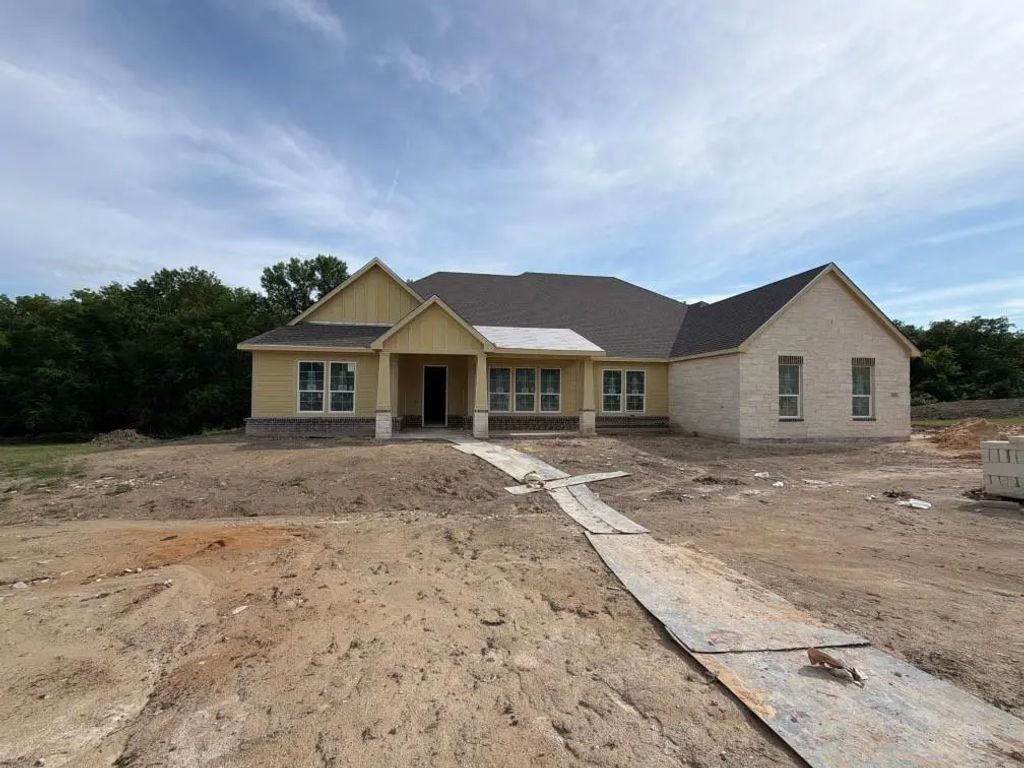 1003 Perrin Lane, Van Alstyne