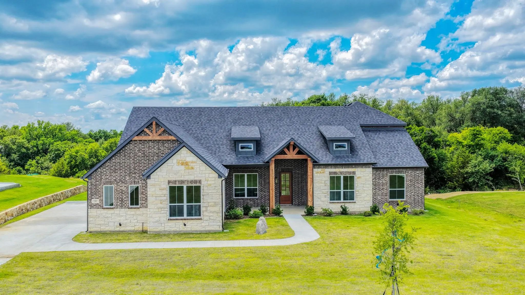 Photo of Listing #21283729