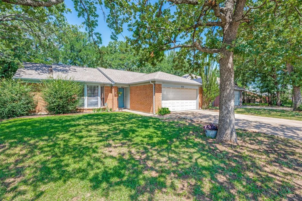 713 Mack Drive, Denton