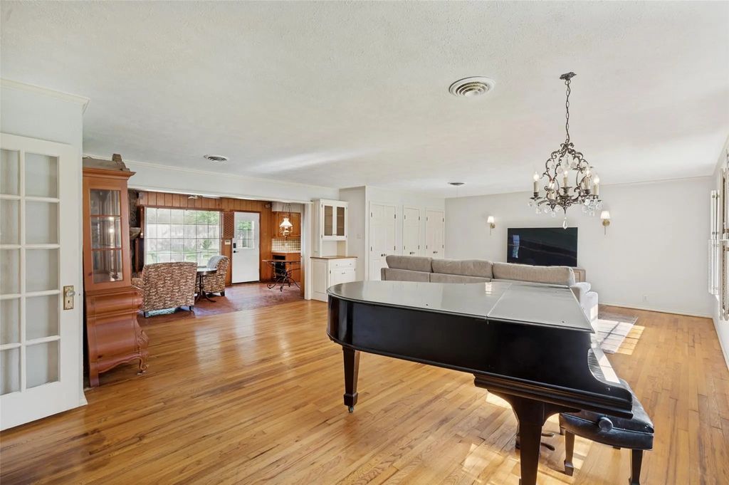 2615 Glenwood Lane, Denton