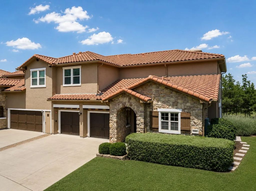 534 Via Amalfi, Irving