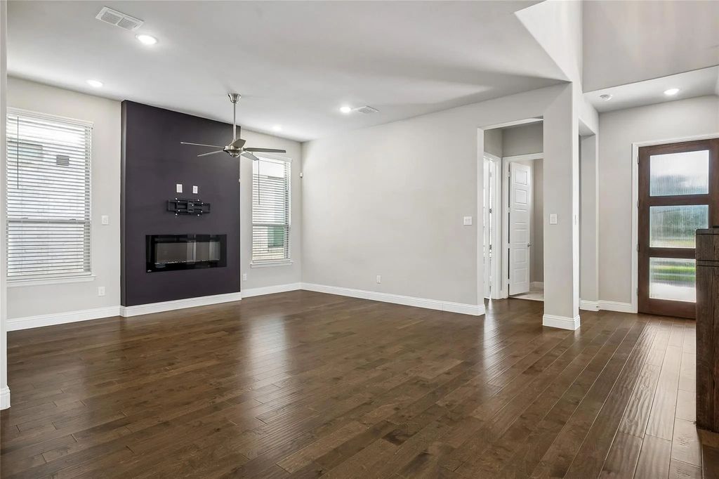4862 Campbell Cove, Fairview