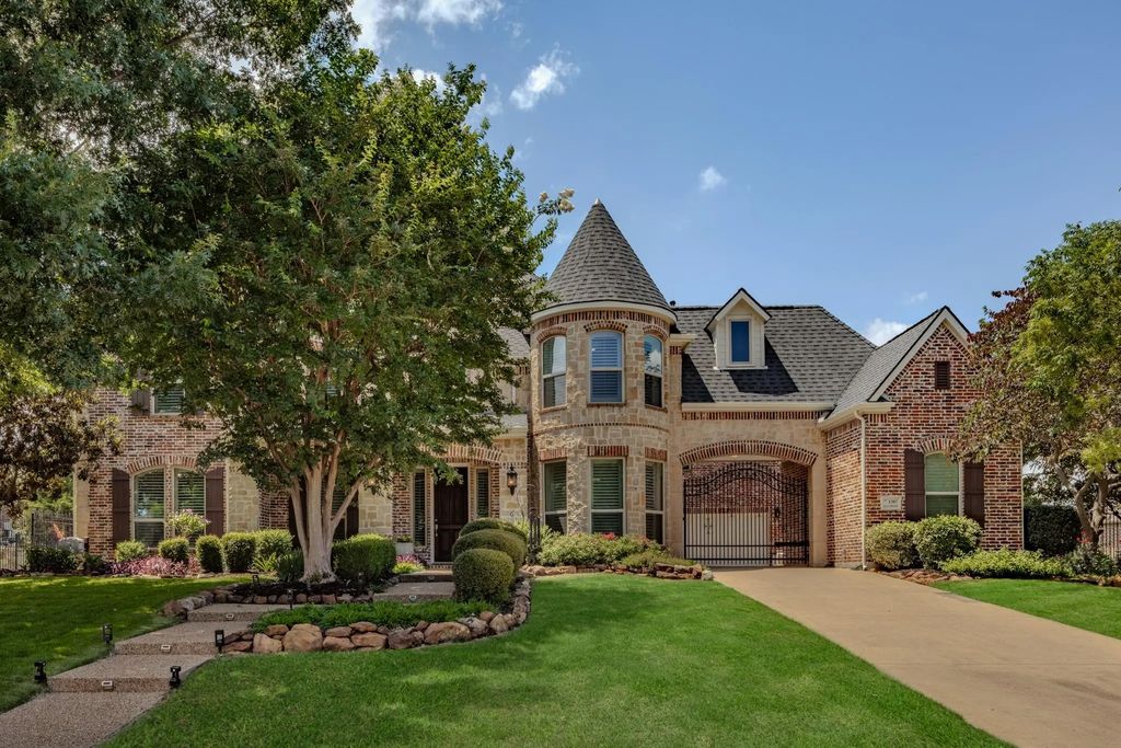1307 Featherwood Drive, Murphy