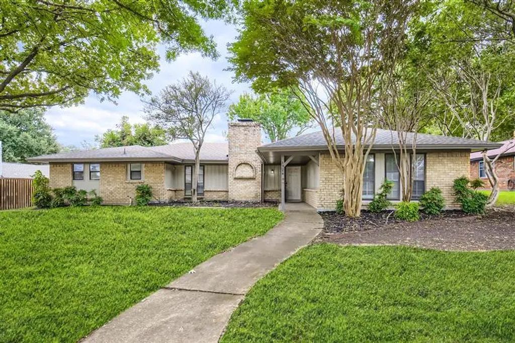 1724 Midcrest Drive, Plano