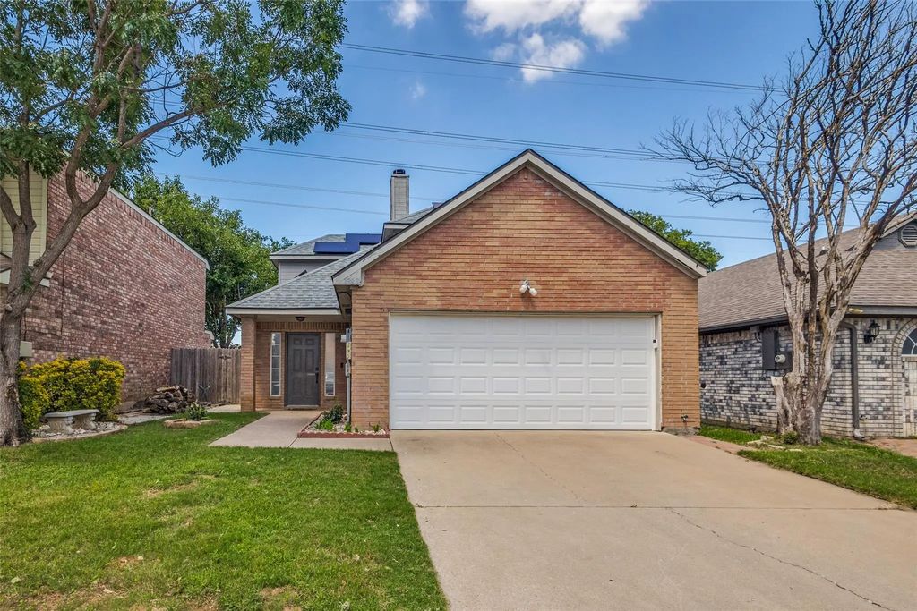 1383 Mimosa Lane, Lewisville