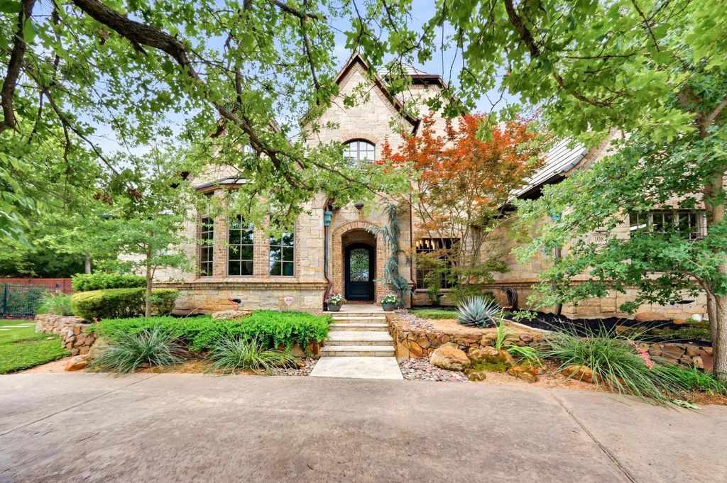 108 Brentwood Circle, Southlake