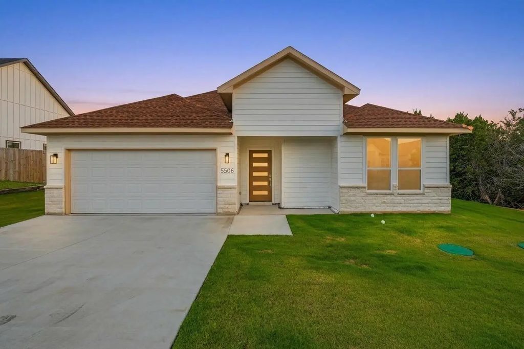 5506 Firewood Trail, Granbury