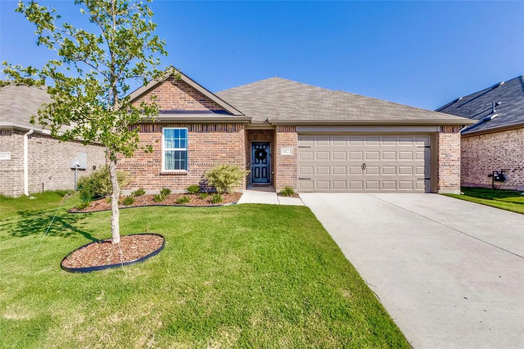 1021 Baker Bridge Drive, Forney