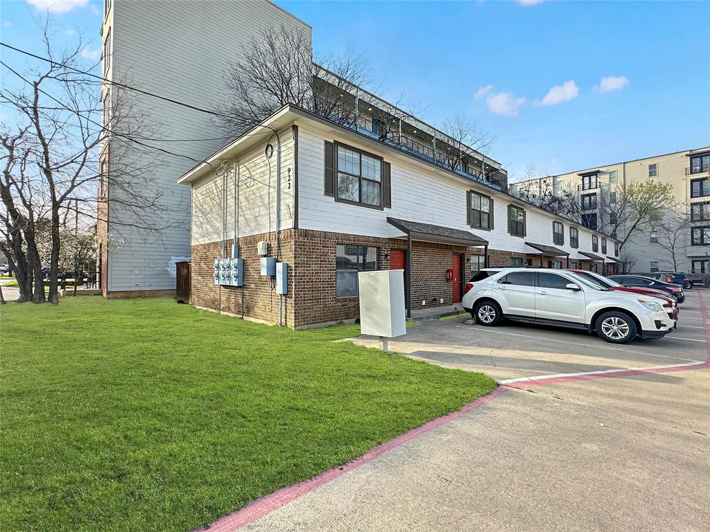 922 Fannin Street 109, Denton