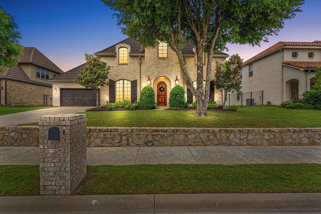 8621 Colina Terrace, Benbrook