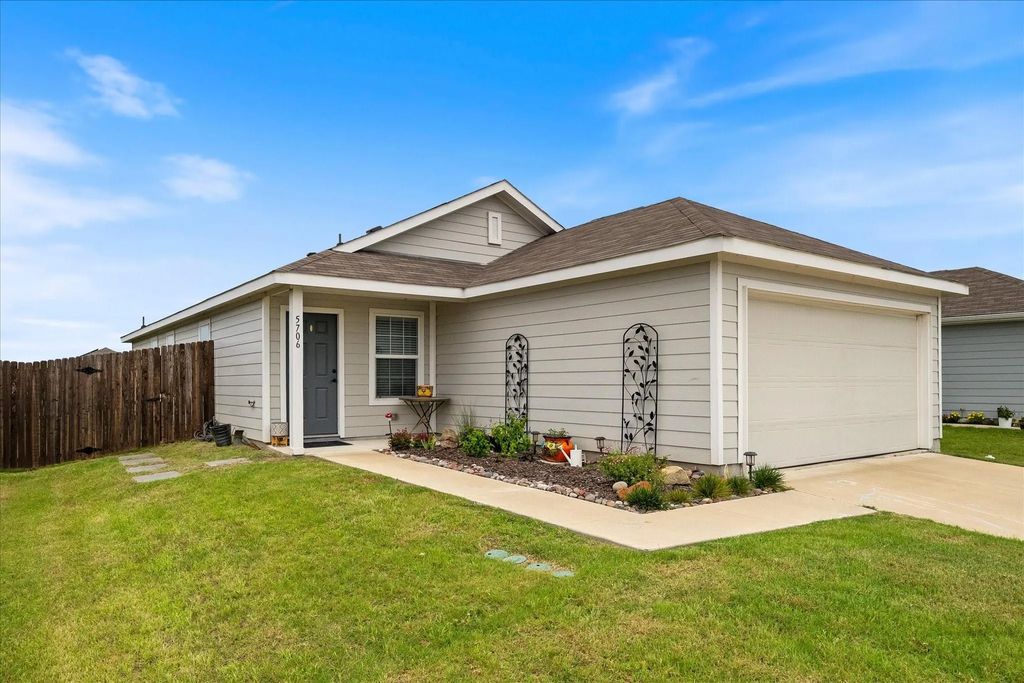 5706 Bristle Leaf Drive, Princeton