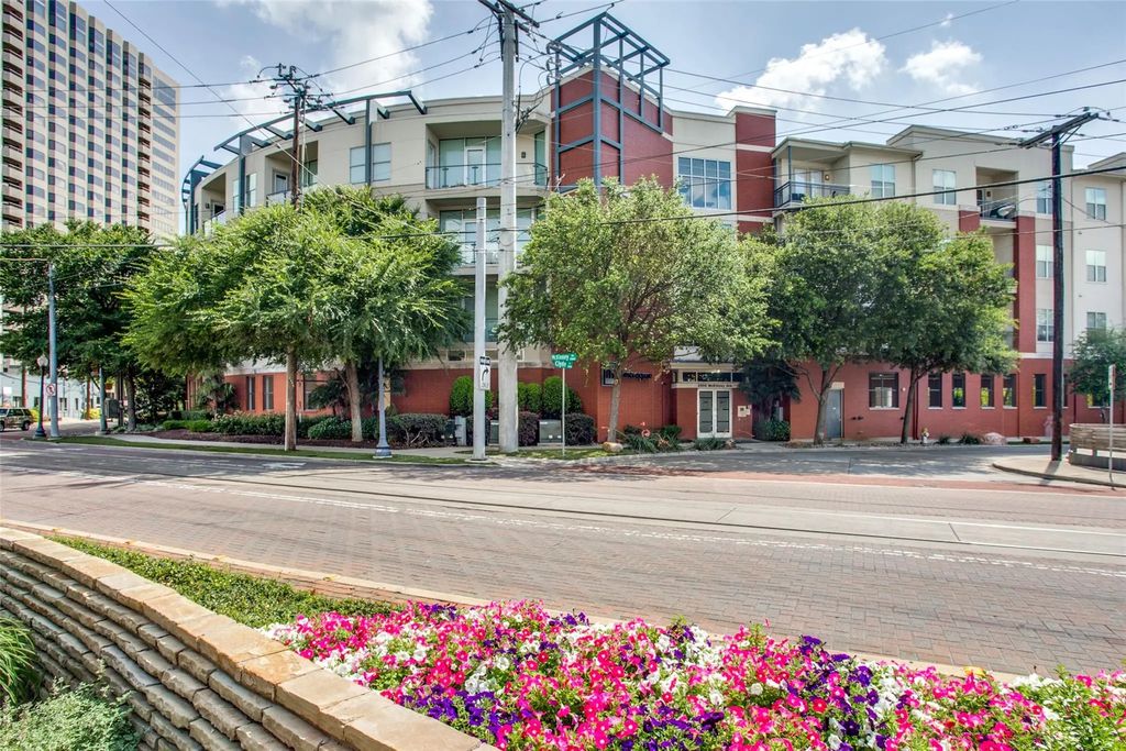 2950 Mckinney Avenue 408, Dallas