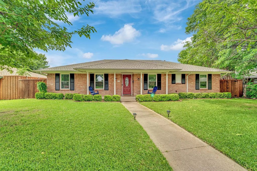 2205 Forestcrest Drive, Plano