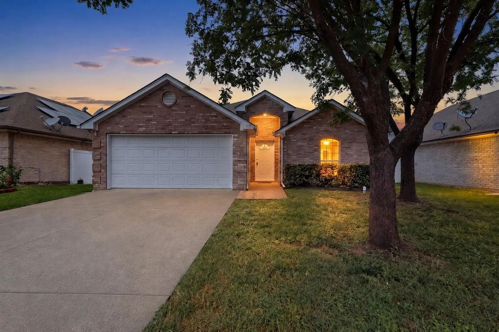 2319 Great Light Drive, Dallas