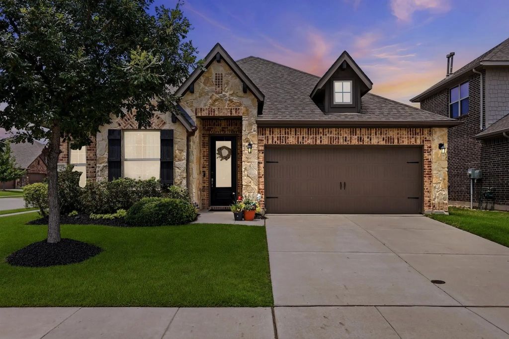 1540 Tanglewood Trail, Northlake