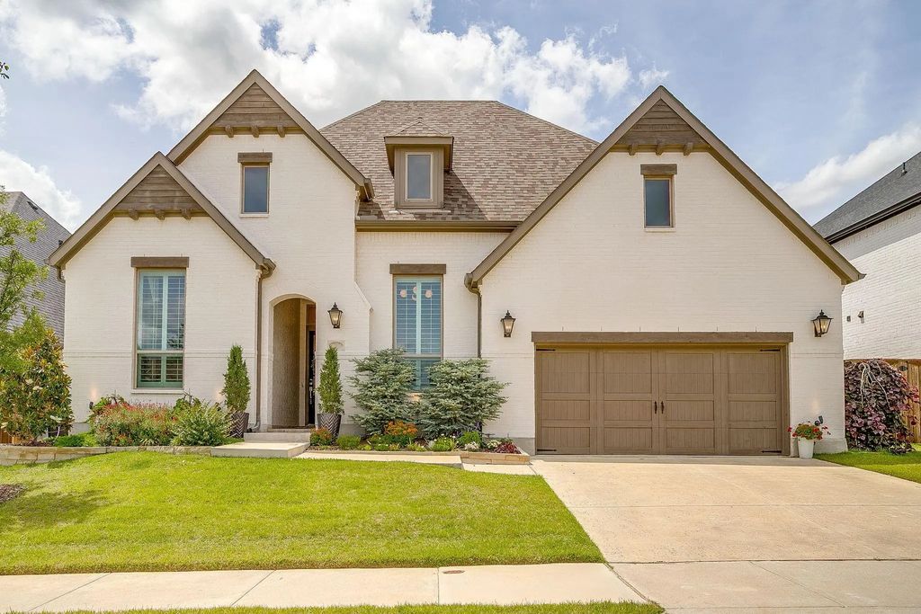 2212 Sandrellan Street, Fort Worth