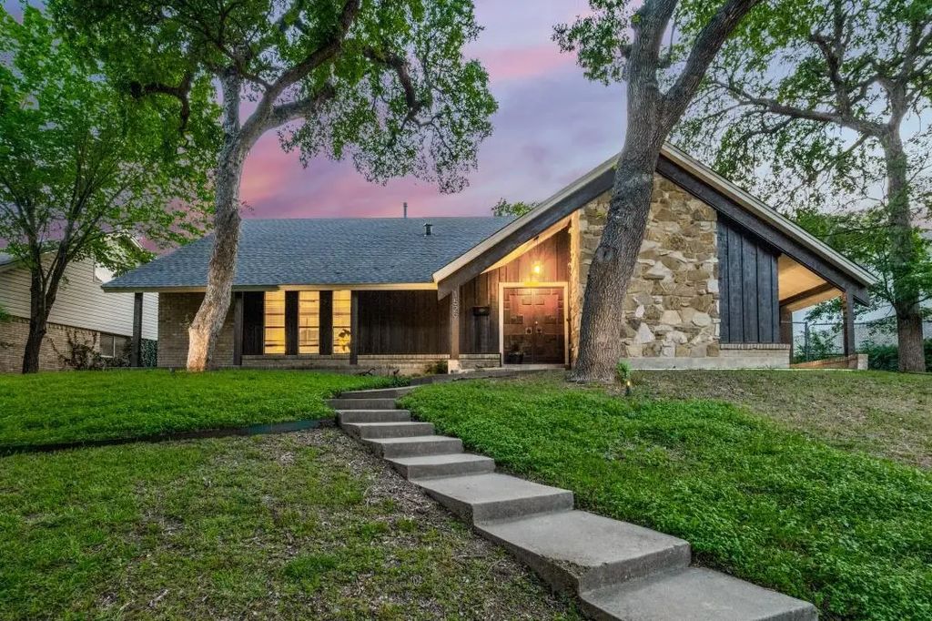 1529 Windchime Drive, Dallas