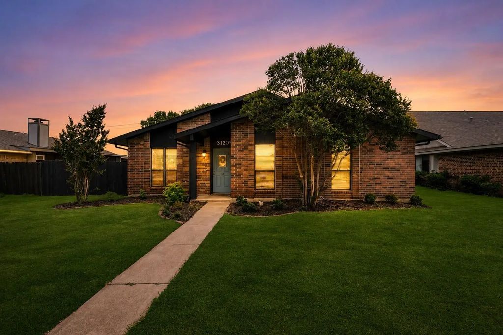 3120 Mayfair Drive, Carrollton