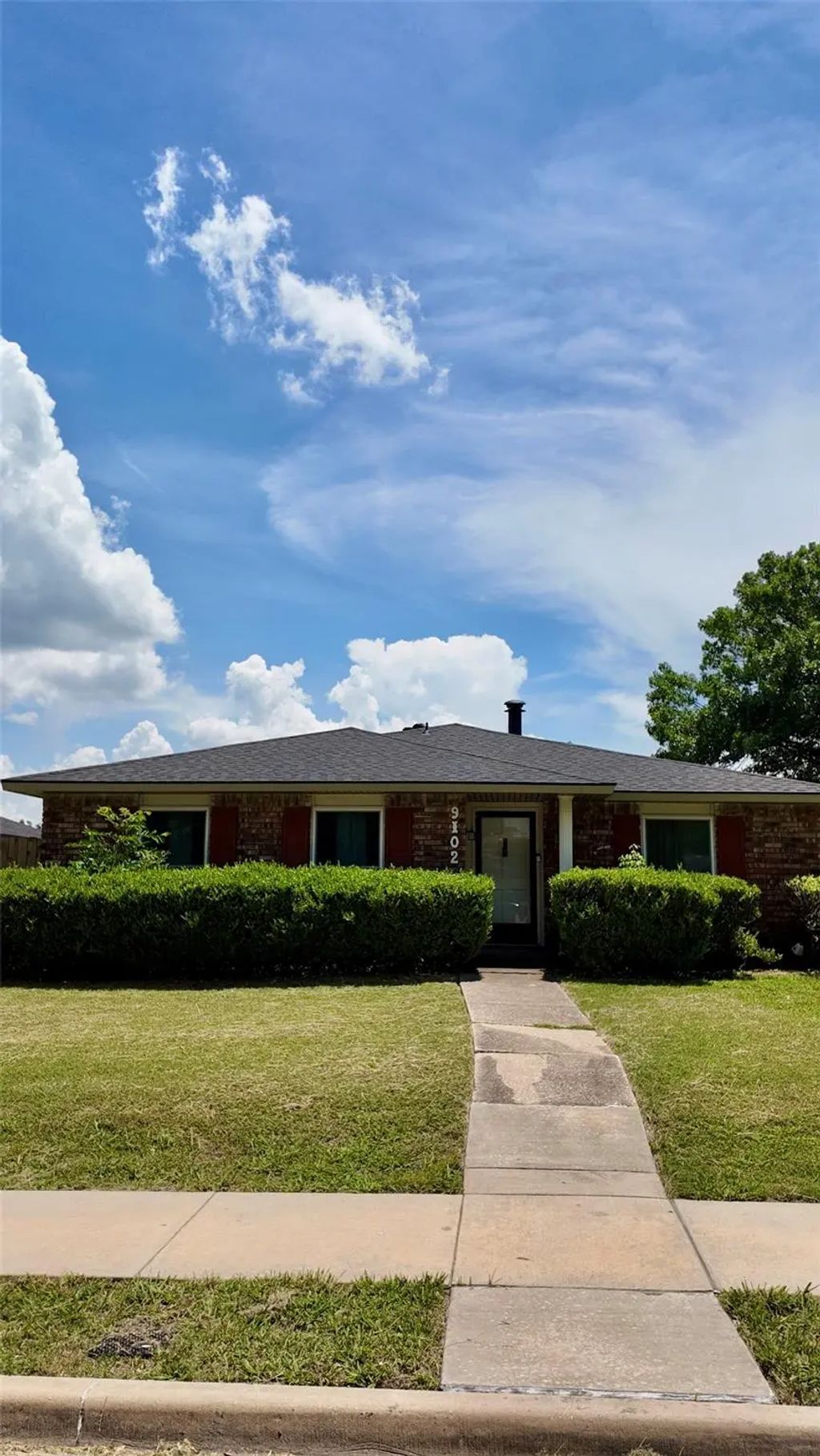 9102 Willowbrook Drive, Rowlett