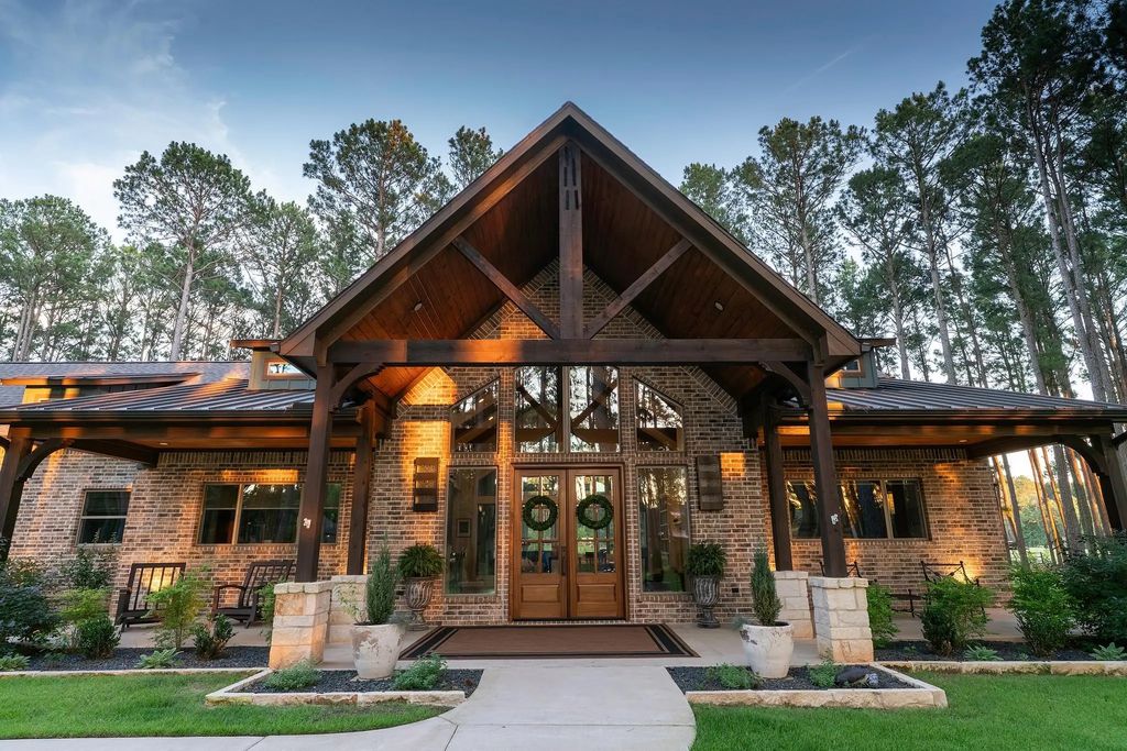 8595 Toler Pointe, Larue