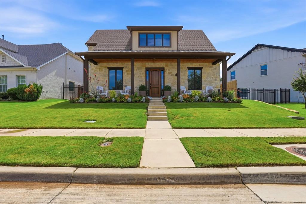 527 Trailrider Road, Fort Worth