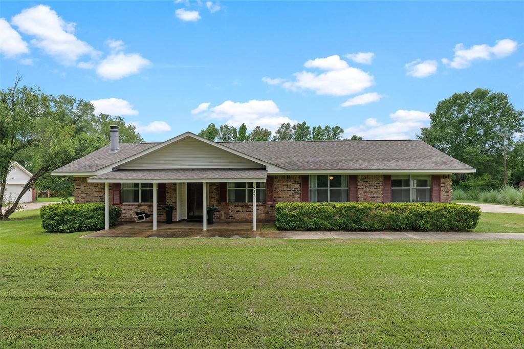 927 Stonewall Preston Road, Stonewall