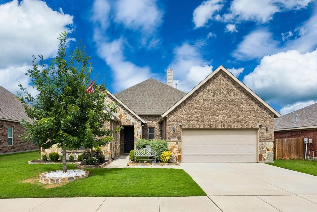 15852 Bent Rose Way, Fort Worth