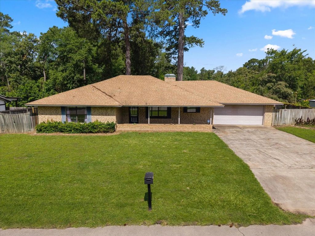 1093 County Road 2140, Quitman