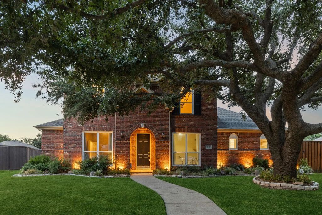 8410 Lexington Court, Rowlett