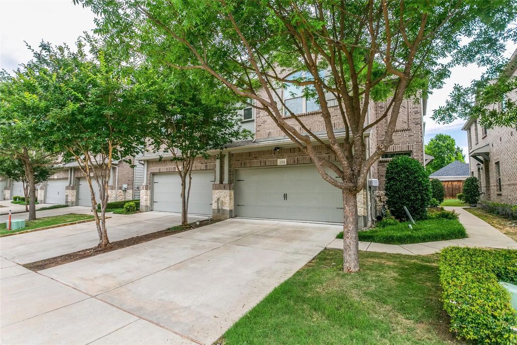 2324 Molly Lane, Plano
