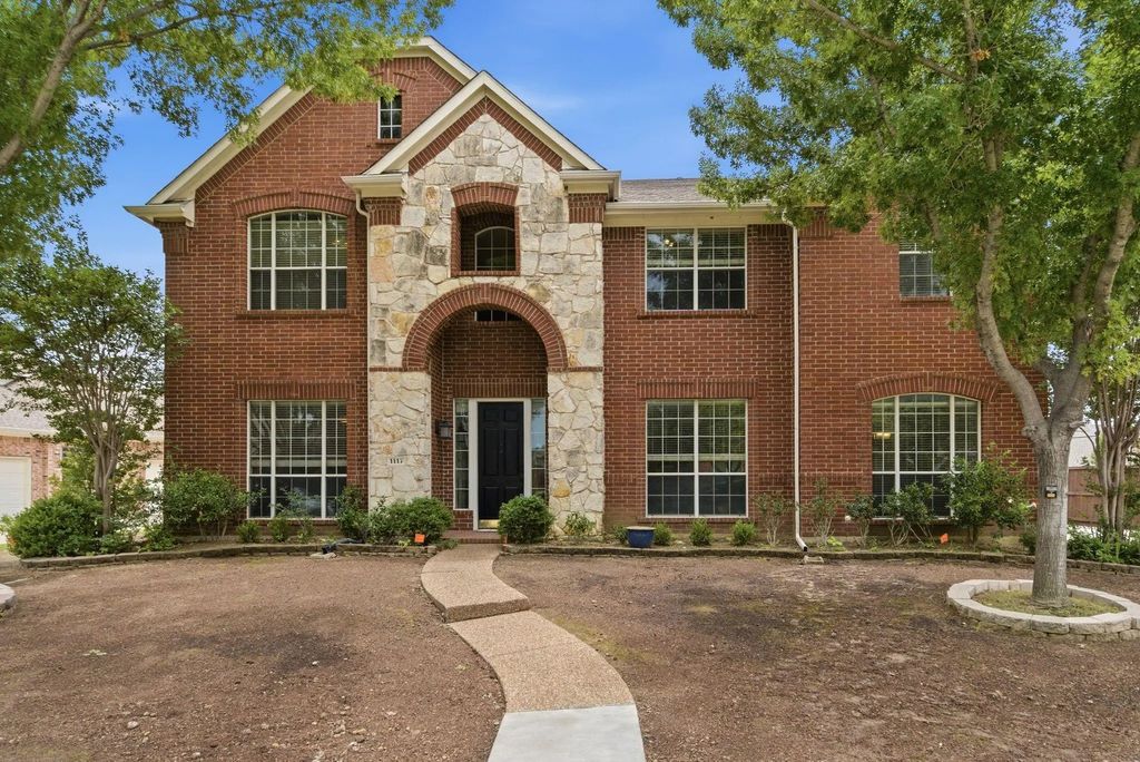 1117 Apache Lake Drive, Carrollton