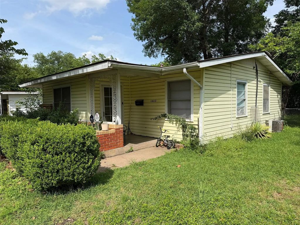 1402 Houghton Road, Dallas