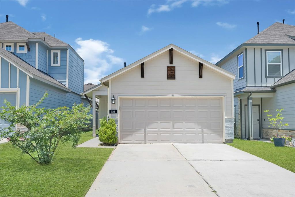 124 Camelot Place Court, Conroe