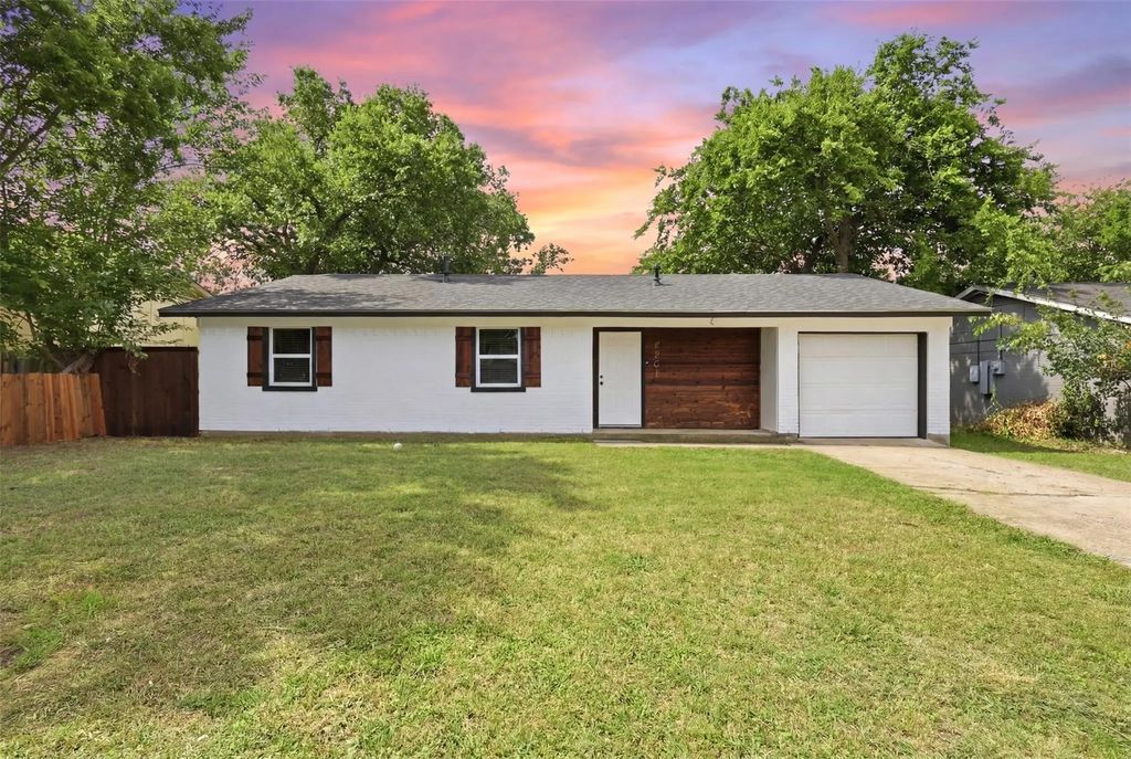 4901 Church Street, Greenville