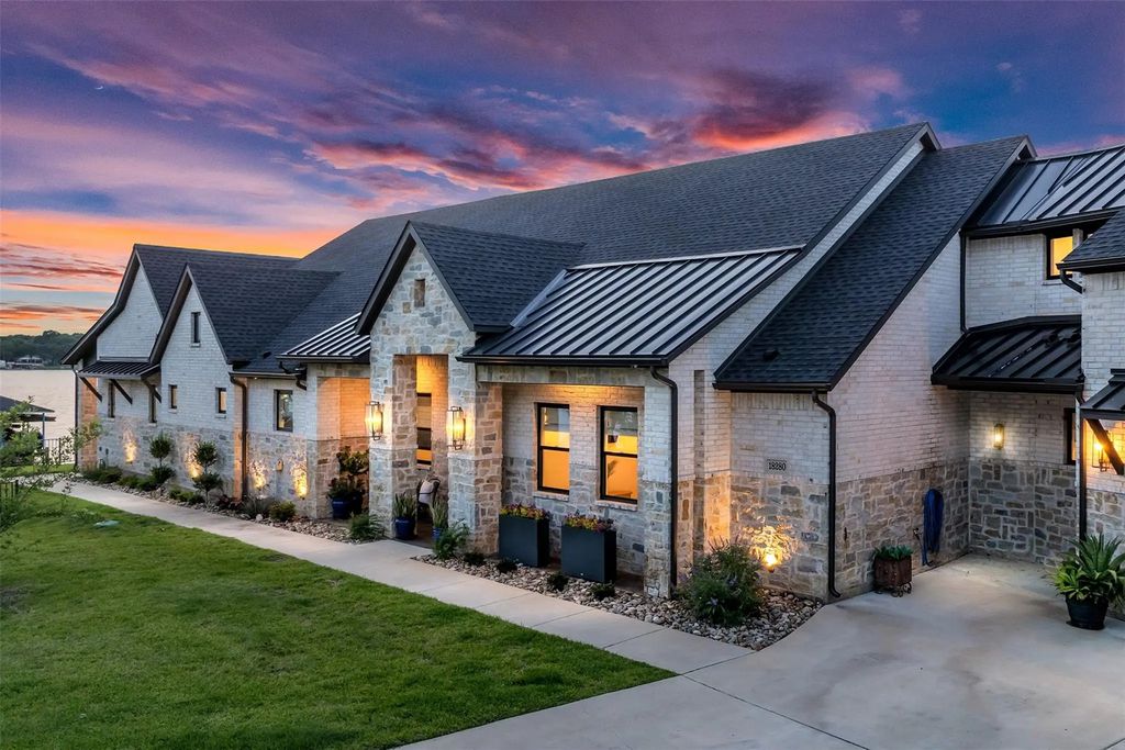 18280 Red Oak Drive, Mabank