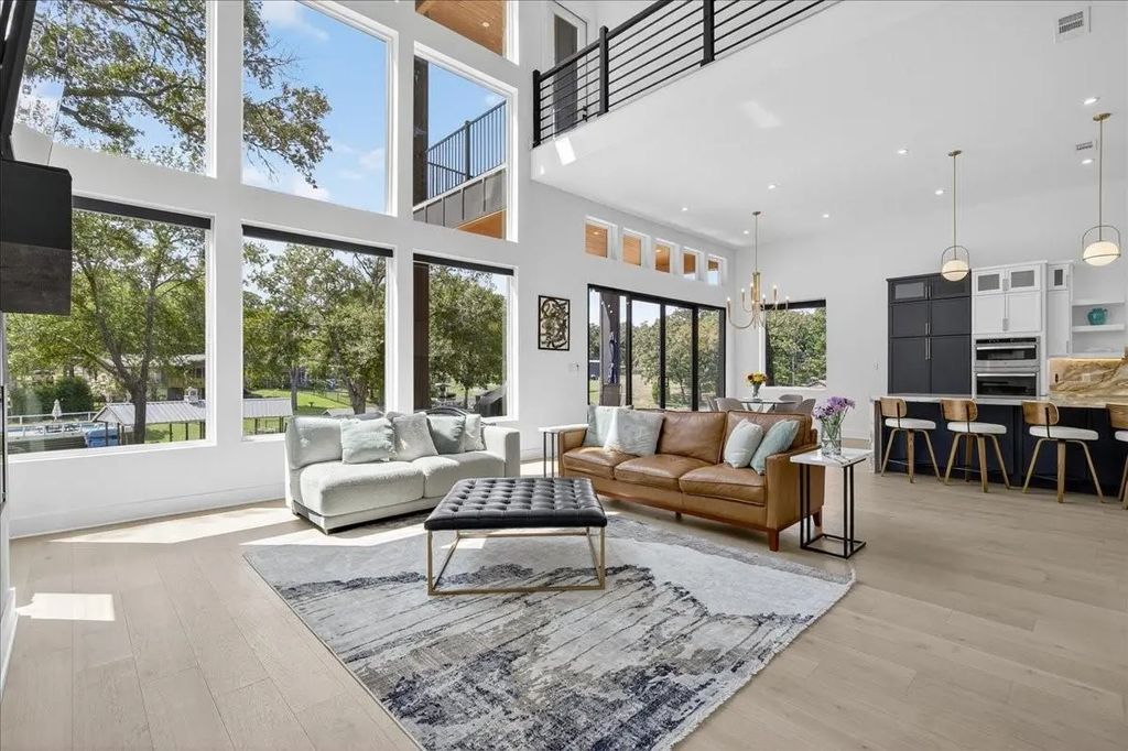 111 Nob Hill Circle, Malakoff