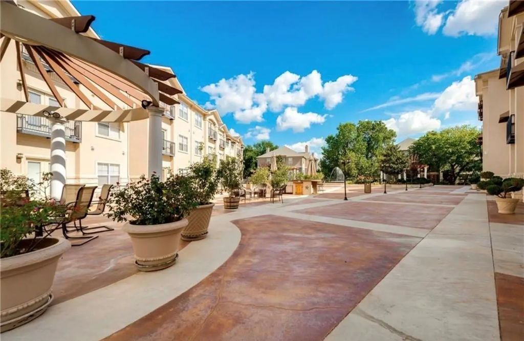 3102 Kings Road 1202, Dallas