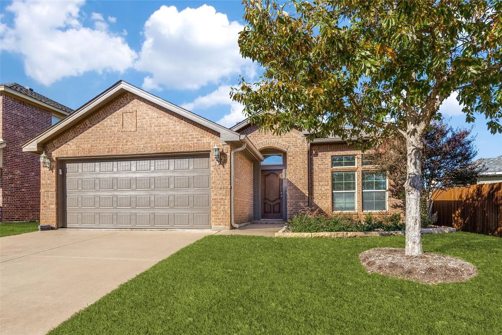 4308 Sweet Clover Lane, Fort Worth